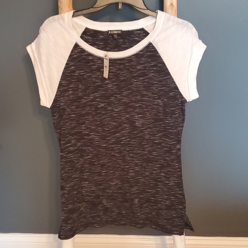 Express short-sleeve T-shirt, dark gray heathered body&white Sleeves Small NWT